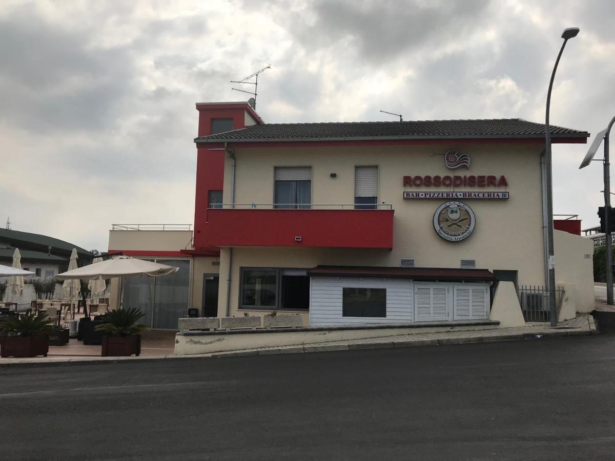 Rosso Di Sera Città Sant'Angelo Esterno foto